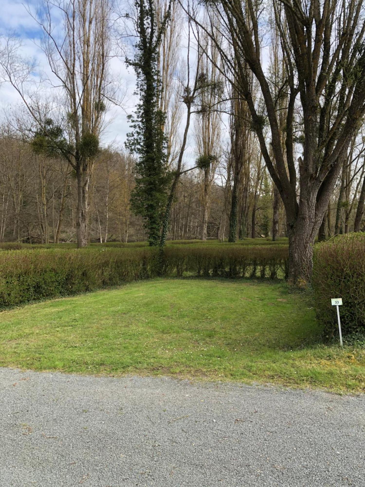 Camping Du Pont De St Gal Saint-Gal-sur-Sioule Exterior foto